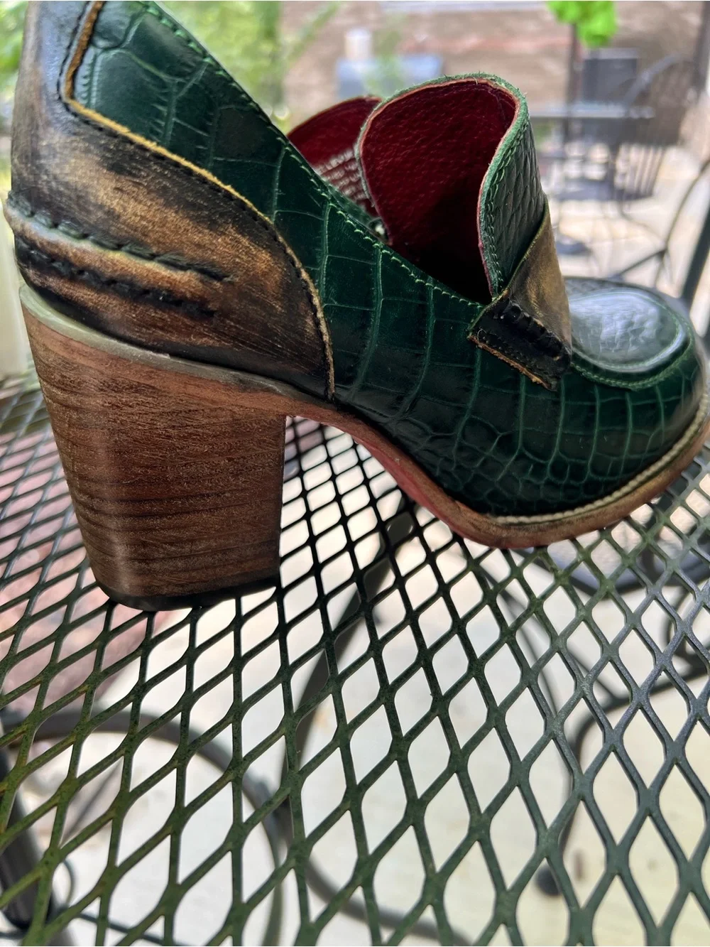 Freebird by Steven Green Croc-Textured Block Heel Loafers Shoes sz 8